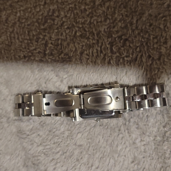 Kenneth Cole - Picture 3 of 3